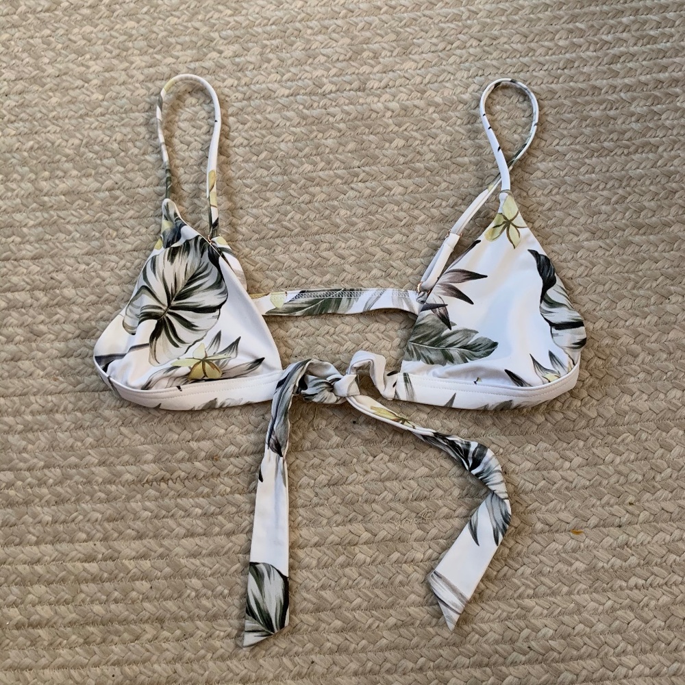 Pacsun tropical bikini top